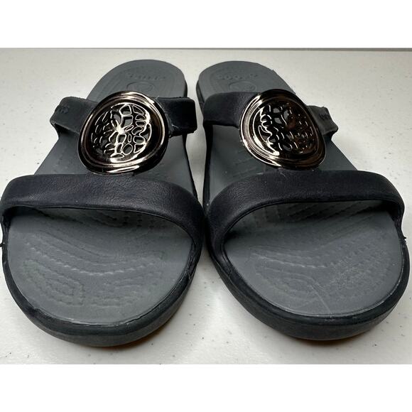Crocs Sanrah Womens Size 7 Black Graphite Bronze Circle Slide Sandel Flip Flop - Picture 1 of 8